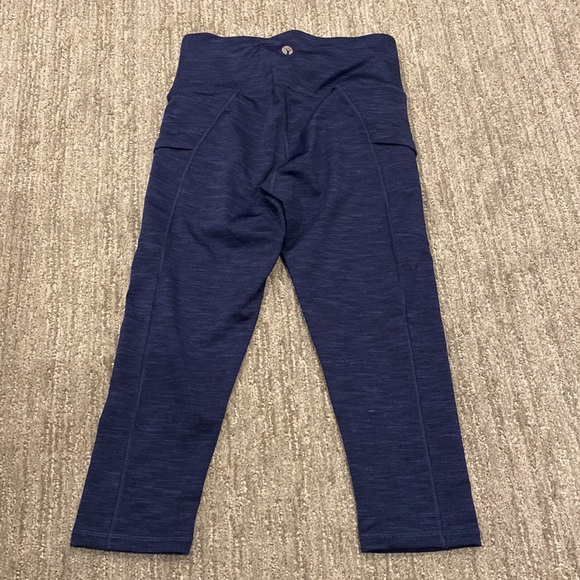 Women’s High Waisted Yoga Pants with side Pockets. - Picture 2 of 3